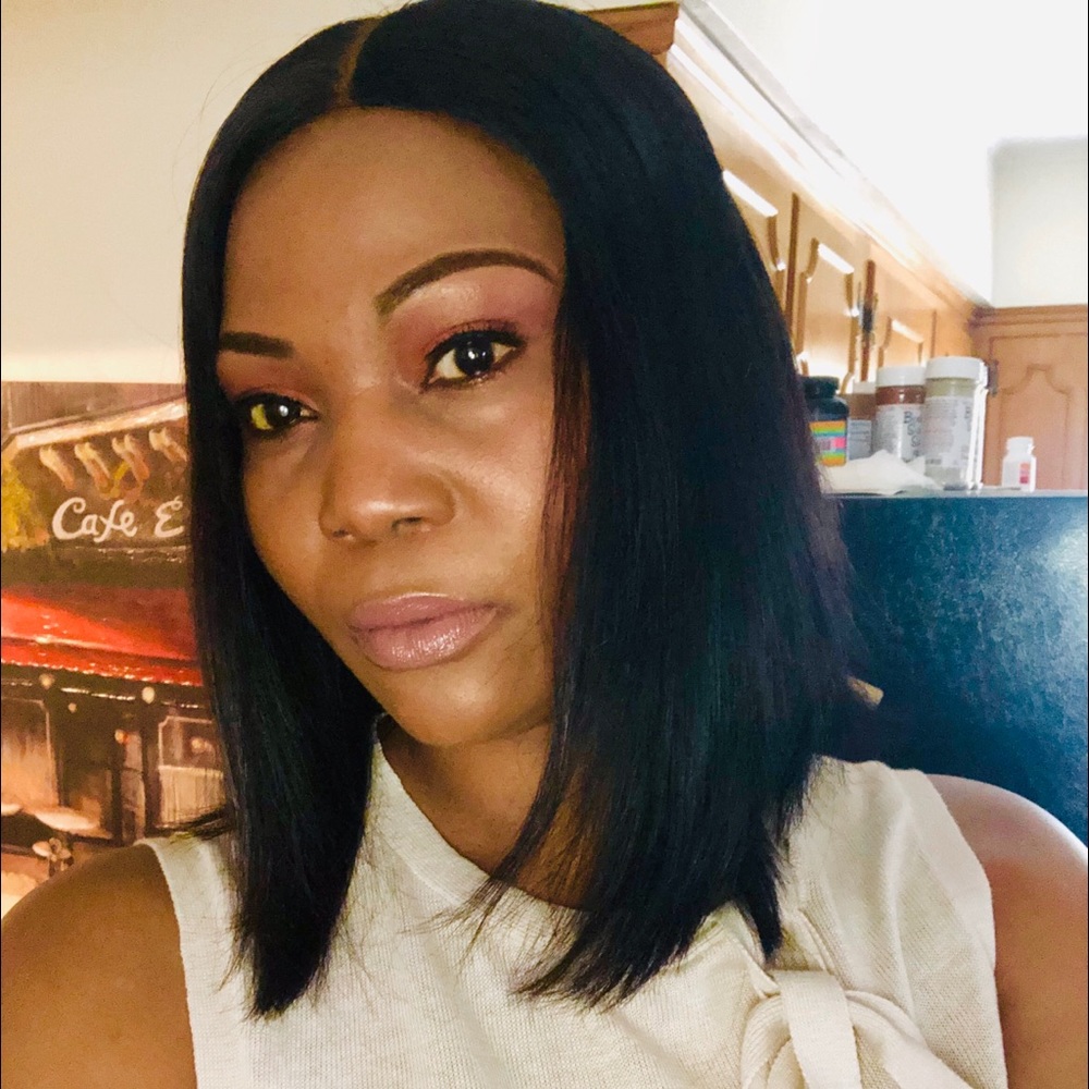 Meet your Posher, Prisca